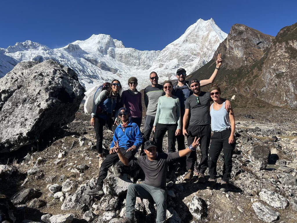 Groupe de trekkeurs sur le Tour du Manaslu